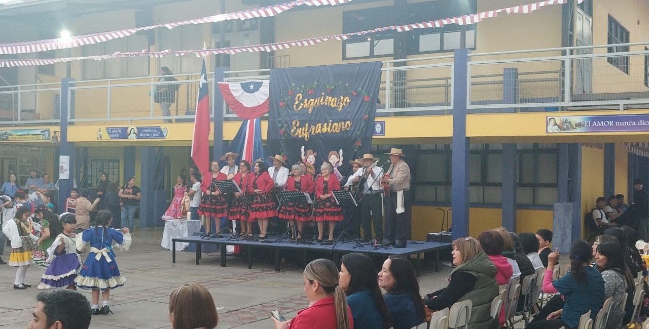 Esquinazo Eufrasiano: con bailes, música y juegos típicos damos la bienvenida al mes de la chilenidad en el colegio