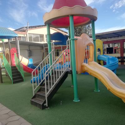 Patio Kinder 2
